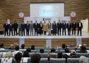 Girişimci Kütüphanesi Van Zirvesi: Doğu Anadolu’da Bilgi ve Cesaret Harmanlandı